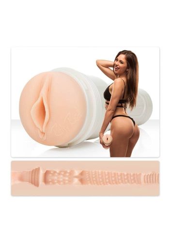 FLG Signature Collection : Riley Reid Utopia - Élethű vagina