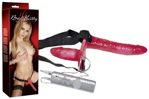 Bad Kitty Strap-on - felcsatolható vibrátor 18 cm